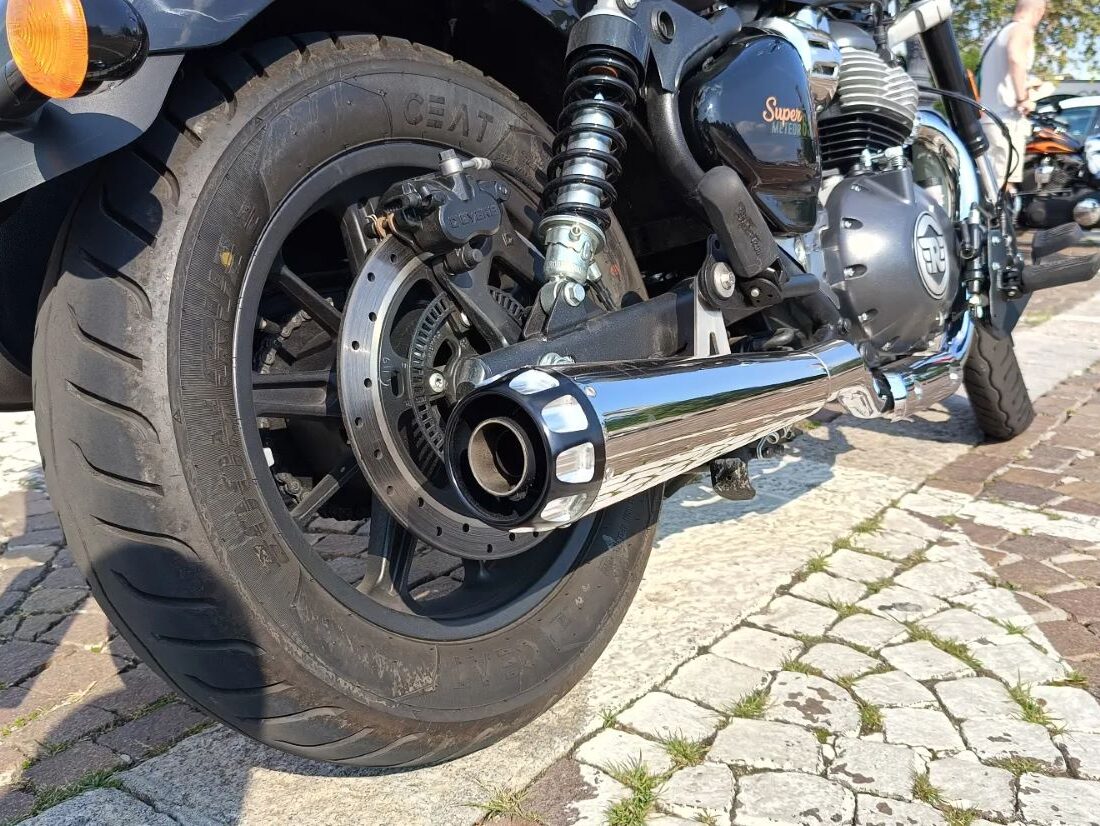 scarichi mistral conici exclusive royal enfield super meteor 650